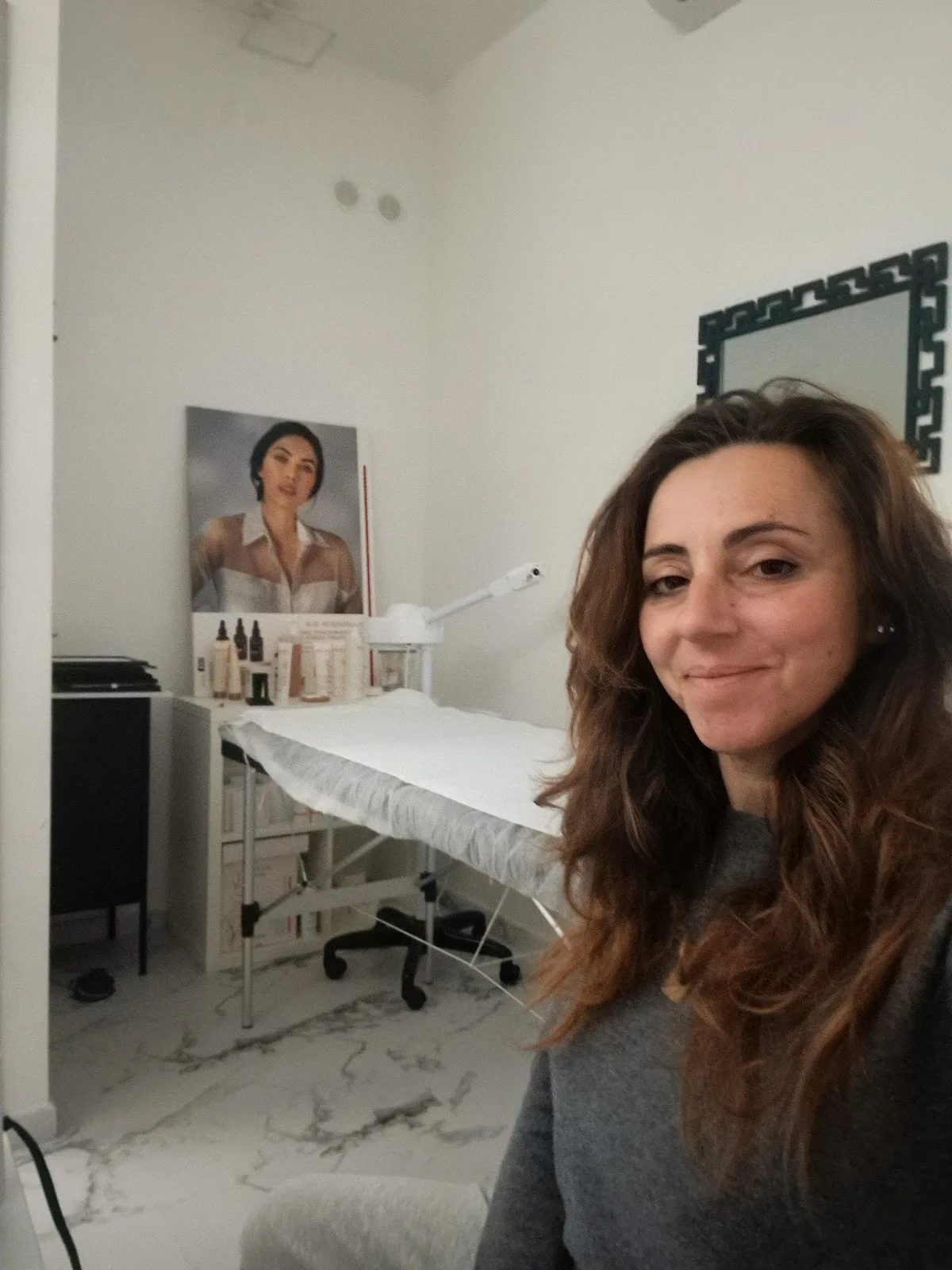 Ylenia nel suo studio di riflessologia a Gaeta